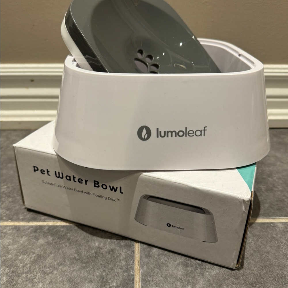 Lumoleaf Pet Water Bowl